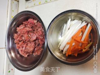 孜然家常炒牛肉的做法步骤：1