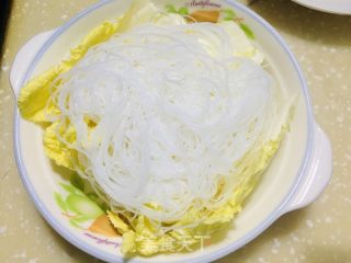 蒜蓉白菜粉丝蒸扇贝的做法步骤：6