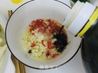 蒜蓉白菜粉丝蒸扇贝的做法步骤：3