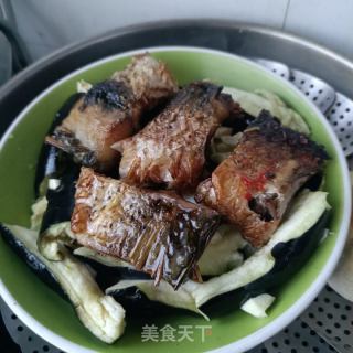 茄子蒸腊鱼的做法步骤：8