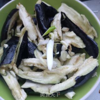 茄子蒸腊鱼的做法步骤：5
