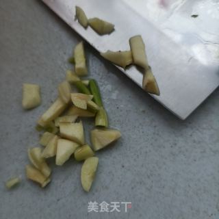 茄子蒸腊鱼的做法步骤：2