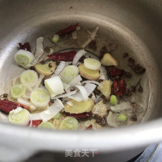 香辣牛肉炖土豆的做法步骤：6