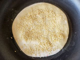 芝麻发面糖饼的做法步骤：10