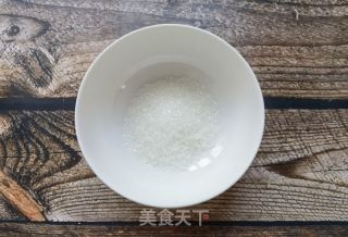 芝麻发面糖饼的做法步骤：1