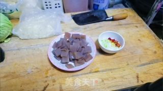 家常炒凉粉的做法步骤：1