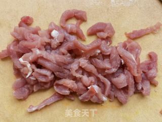 西红柿肉丝蒸卤面的做法步骤：2