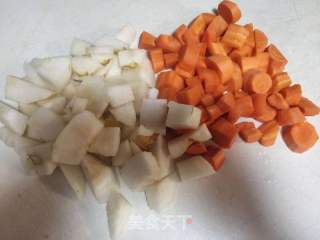 胡萝卜雪梨汁的做法步骤：1