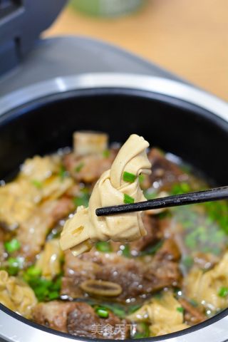 牛仔骨炖豆腐结的做法步骤：11