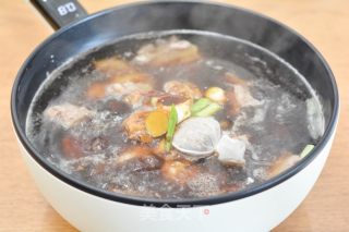 牛仔骨炖豆腐结的做法步骤：5