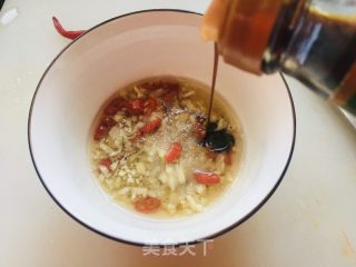 蒜蓉粉丝蒸扇贝的做法步骤：6