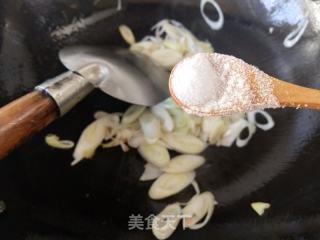 京葱炒肉丝的做法步骤：13