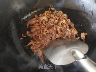 京葱炒肉丝的做法步骤：11
