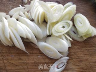 京葱炒肉丝的做法步骤：8