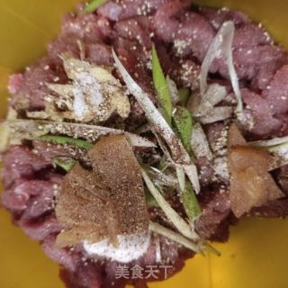 原味风干猪肉的做法步骤：5