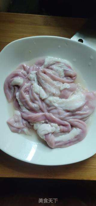 豉汁蒸粉肠的做法步骤：1