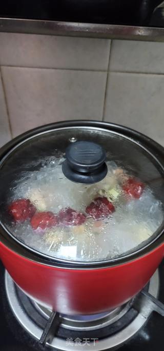 桂圆红枣鸽子汤的做法步骤：4