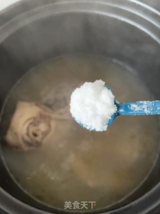 无花果水鸭汤的做法步骤：14