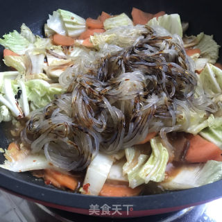 白菜粉条炖腊肉的做法步骤：10