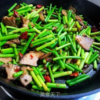 蒜苔炒腊肉的做法步骤：6