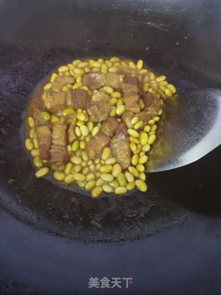 五花肉烧毛豆的做法步骤：9