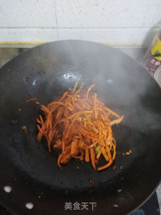 鱼香肉丝的做法步骤：7