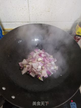 牛肉爆洋葱的做法步骤：3