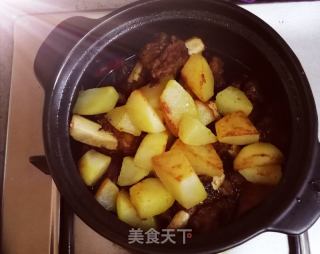 酸梅排骨土豆????????????的做法步骤：3