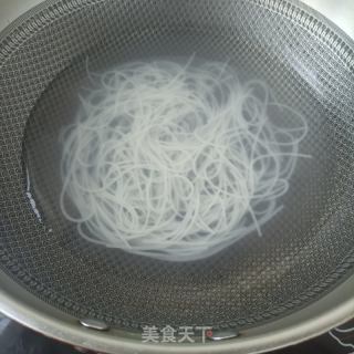 王鸽汤粉的做法步骤：3