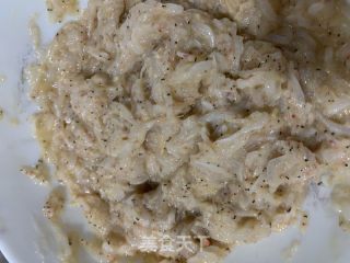 鲜虾饼的做法步骤：2