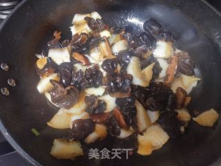 香菇木耳烧白菜的做法步骤：7