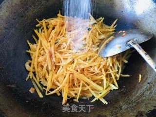 酸辣土豆丝的做法步骤：7