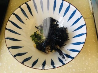 紫菜蛋花汤的做法步骤：4
