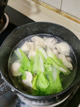 荠菜水饺的做法步骤：3
