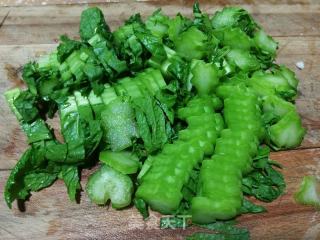 虾仁芥菜炒饭的做法步骤：2