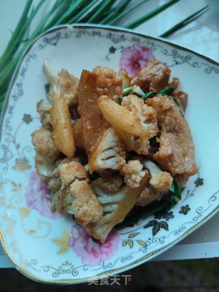 五花肉焖花菜的做法步骤：11