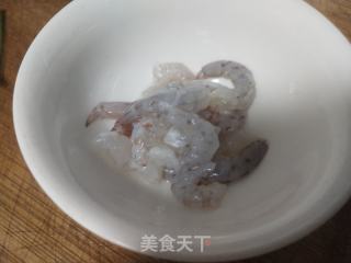 山药虾仁豆腐汤的做法步骤：4