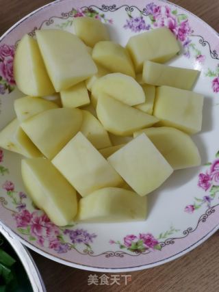 香菇土豆烧鸡肉的做法步骤：9