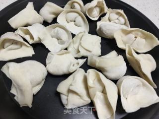 猪肉大馄饨的做法步骤：2