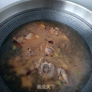 芋头炖鹅腿的做法步骤：12