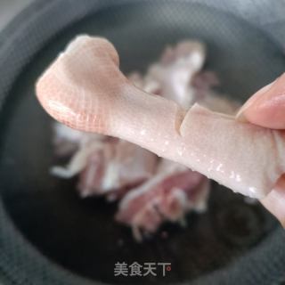 芋头炖鹅腿的做法步骤：3