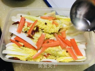 泡胡萝卜娃娃菜的做法步骤：8