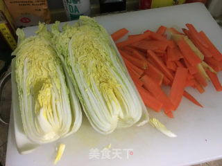 泡胡萝卜娃娃菜的做法步骤：1