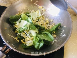 黄豆芽炒油菜的做法步骤：3