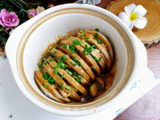 五花肉香芋煲的做法步骤：11