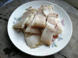 五花肉香芋煲的做法步骤：2