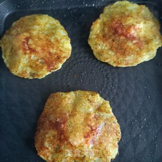 土豆虾仁软饼的做法步骤：22