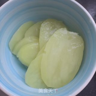 土豆虾仁软饼的做法步骤：13