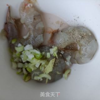 土豆虾仁软饼的做法步骤：8