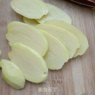 土豆虾仁软饼的做法步骤：2